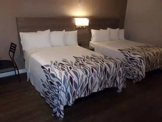 Red Roof Inn Bellflower