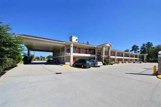 Red Roof Inn Conroe North - Willis