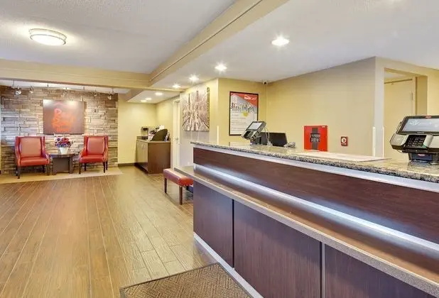 Red Roof Inn Detroit - Dearborn/Greenfield Village - Lobi