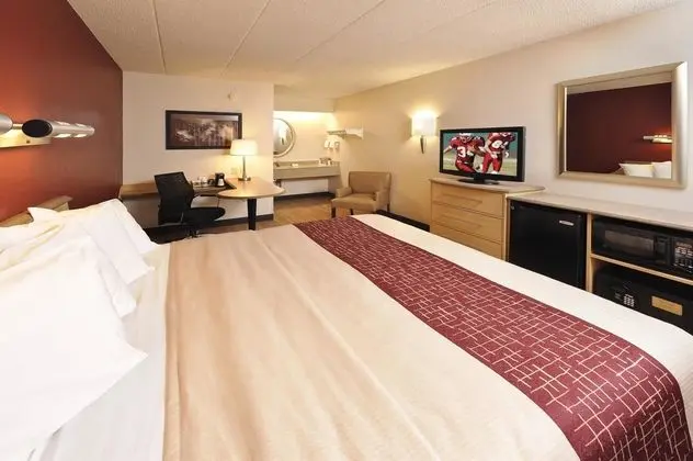 Red Roof Inn Detroit - Royal Oak Madison Heights