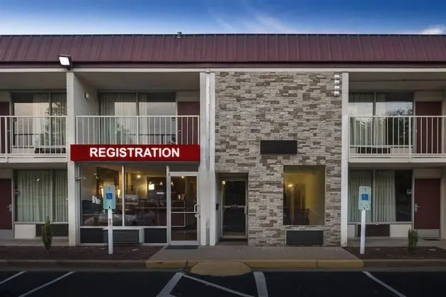 Red Roof Inn Dumfries – Quantico - Dış Mekan
