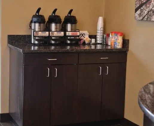Red Roof Inn Elkhart - Yerinde Yemek