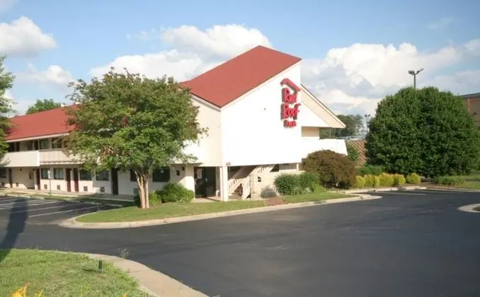 Red Roof Inn Greensboro Airport - Dış Mekan