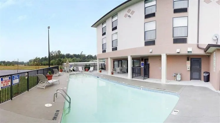 Red Roof Inn High Point - University