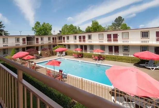 Red Roof Inn Knoxville