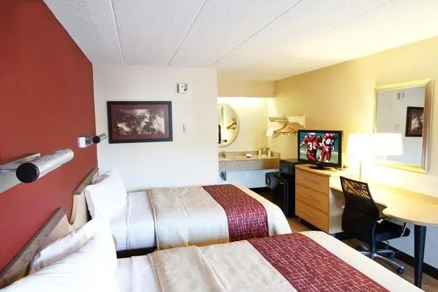 Red Roof Inn Louisville Expo Airport - Genel