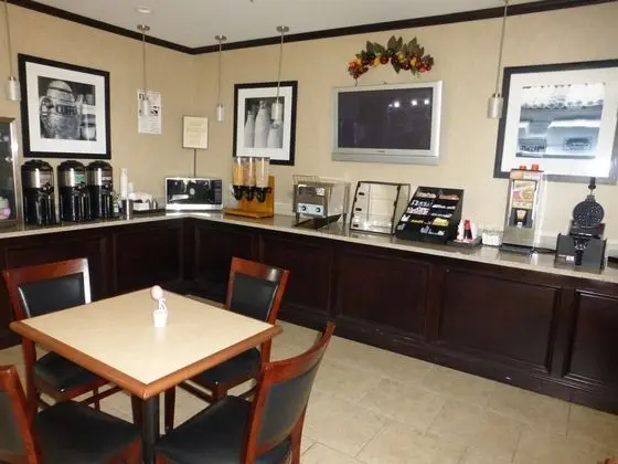 Red Roof Inn Pecos - Kahvaltı