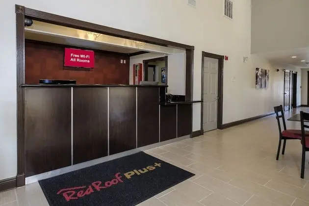 Red Roof Inn PLUS+ Hammond - Lobi