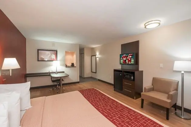 Red Roof Inn PLUS+ Poughkeepsie