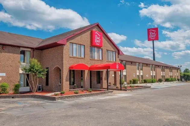 Red Roof Inn Roanoke Rapids - 1