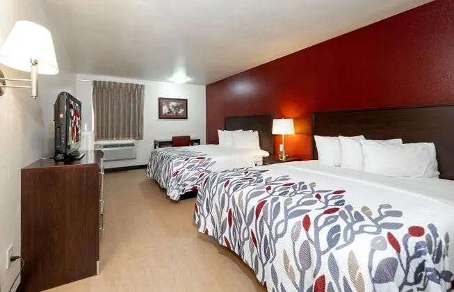 RED ROOF INN ST ROBERT-FT LEONARD WOODS