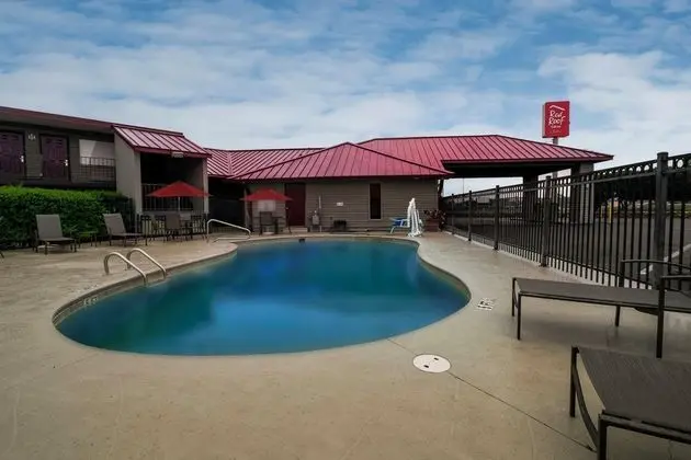 Red Roof Inn & Suites Dothan - Havuz