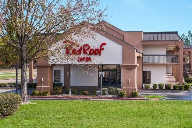Red Roof Inn & Suites Texarkana