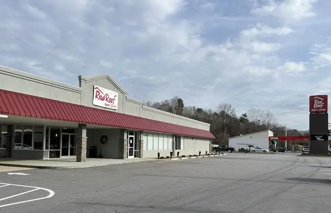 Red Roof Inn & Suites Wilkesboro