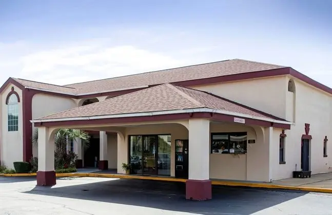 Red Roof Inn Sumter - 1