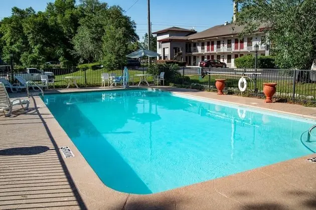 Red Roof Inn Tallahassee East - Havuz