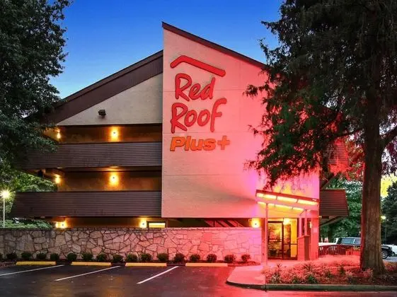 Red Roof Plus Atlanta Buckhead