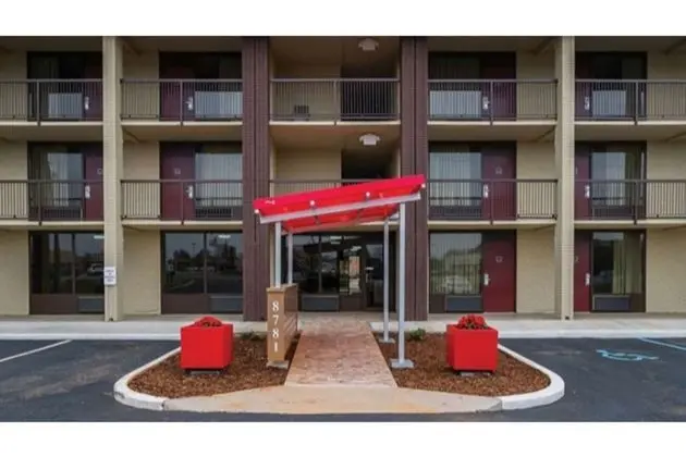 Red Roof Plus+ Huntsville