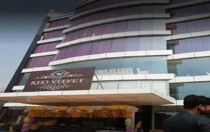 The Red Velvet Hotel - Dış Mekan