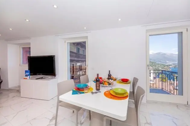 Red View Apartment - Yerinde Yemek