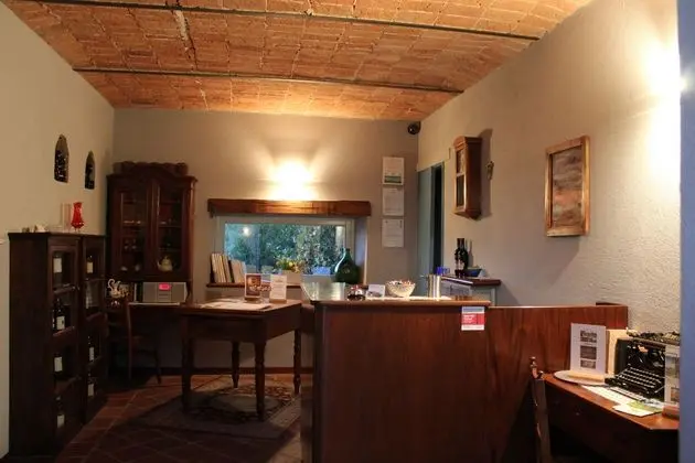 Red Wine - Guest House - Lobi