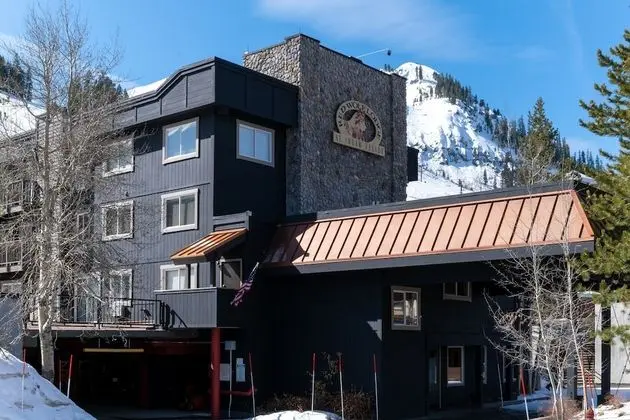 Red Wolf Lodge at Olympic Valley - Dış Mekan