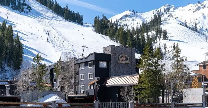 Red Wolf Lodge at Olympic Valley - Öne Çıkan Resim