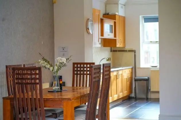 Redbourne Terrace Large Home - Yerinde Yemek