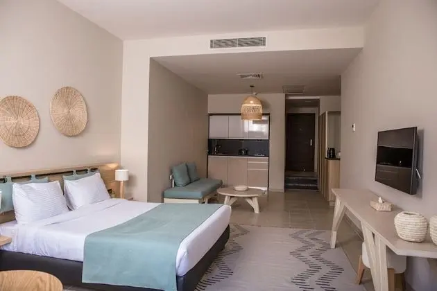 Redcon Suites - Oda