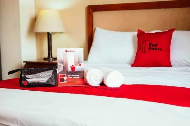 RedDoorz @ Bel Air Soho Suites Makati City - Oda