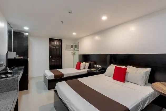 RedDoorz Check Inn Bacolod