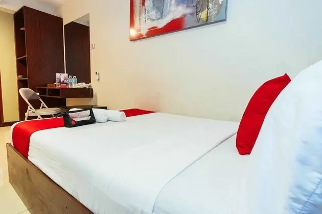 RedDoorz @ Chino Roces Makati - Oda