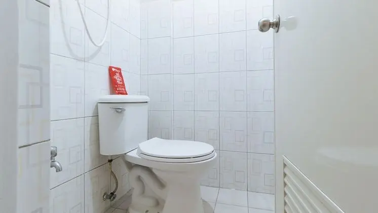 RedDoorz @ Chipeco Avenue Calamba - Banyo Tipleri