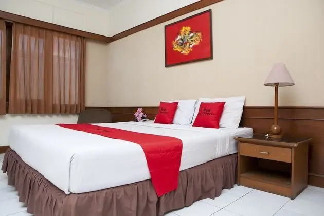 RedDoorz @ Cikutra 2