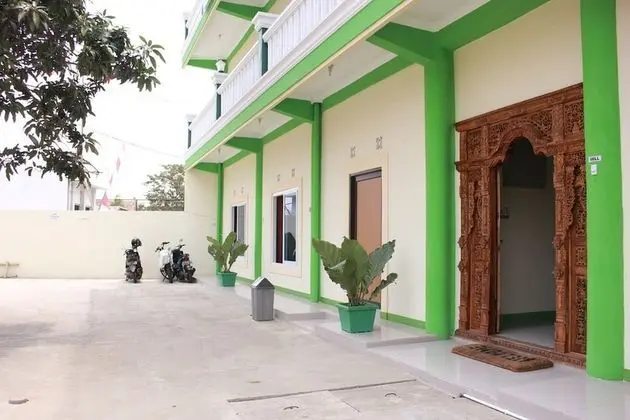 RedDoorz @ Cisaga - 1