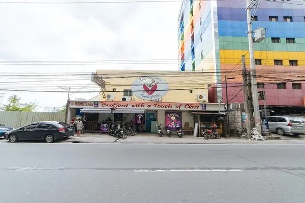 RedDoorz @ Clarkview 21st Street Angeles City