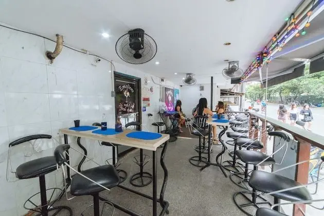 RedDoorz @ Clarkview 21st Street Angeles City - İç Mekan