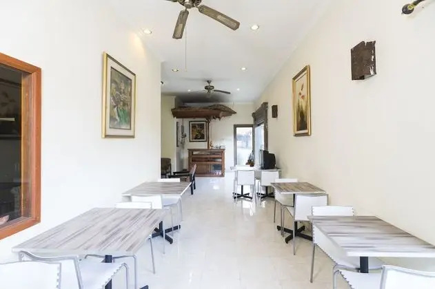 RedDoorz @ Denpasar Sanur - İç Mekan