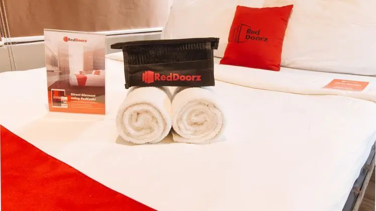 Reddoorz @ Edsa Pasay - Oda