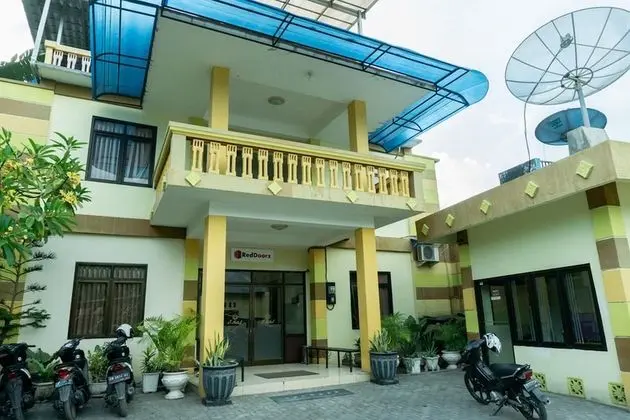 RedDoorz @ Gatot Subroto Ende - 1