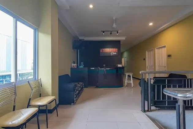RedDoorz @ H. Agus Salim Street - Lobi