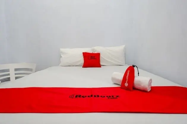 RedDoorz @ Jalan Adiyaksa Panakkukang - Öne Çıkan Resim