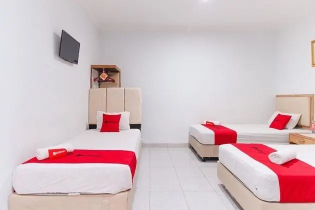 RedDoorz @ Jalan Mojopahit Medan - Oda