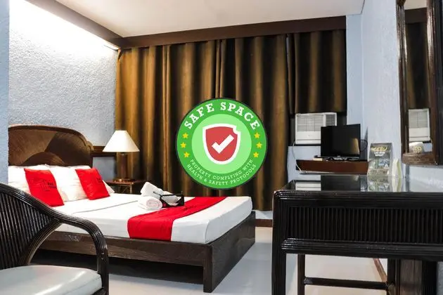 RedDoorz @ Junquera Extension Cebu