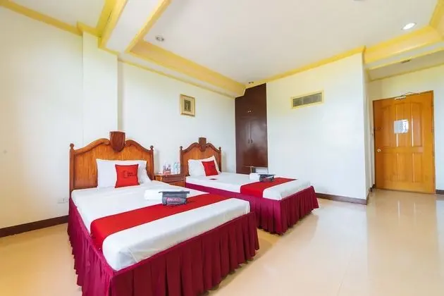 RedDoorz @ Kilometer 1 Roxas City - Oda