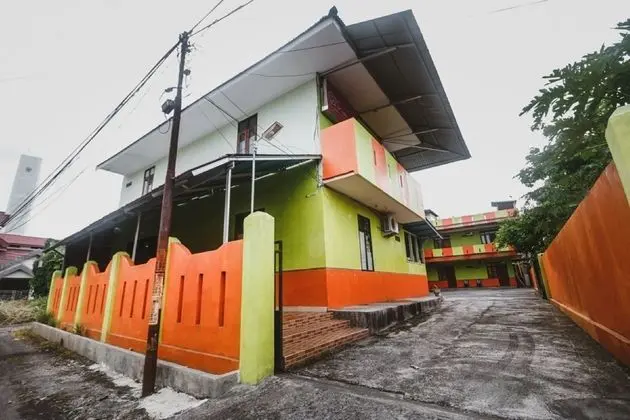 REDDOORZ MALALAYANG MANADO - Dış Mekan