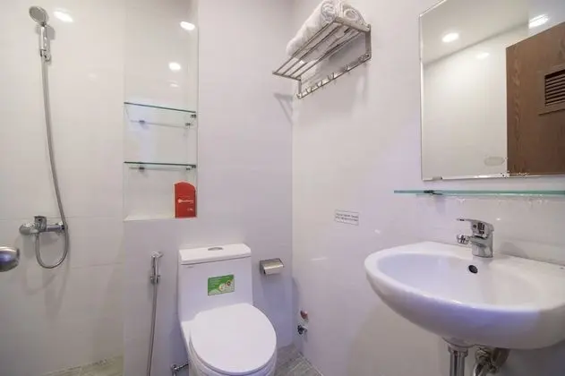 RedDoorz near Ben Thanh Market 3 - Banyo Tipleri