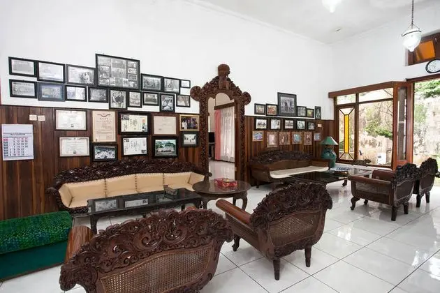 RedDoorz near Brawijaya University