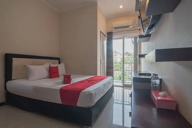 RedDoorz near E Walk Mall Balikpapan - Öne Çıkan Resim