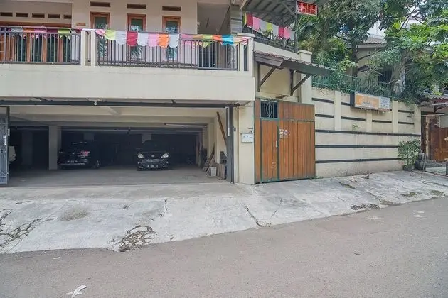 RedDoorz near Exit Toll Pasteur 3 - Dış Mekan